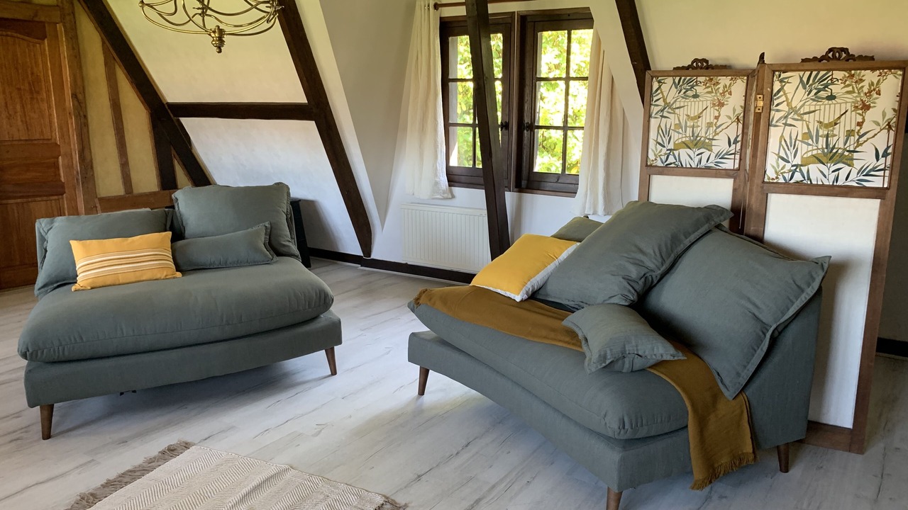 Photo of Livingroom in Theuville-aux-Maillots