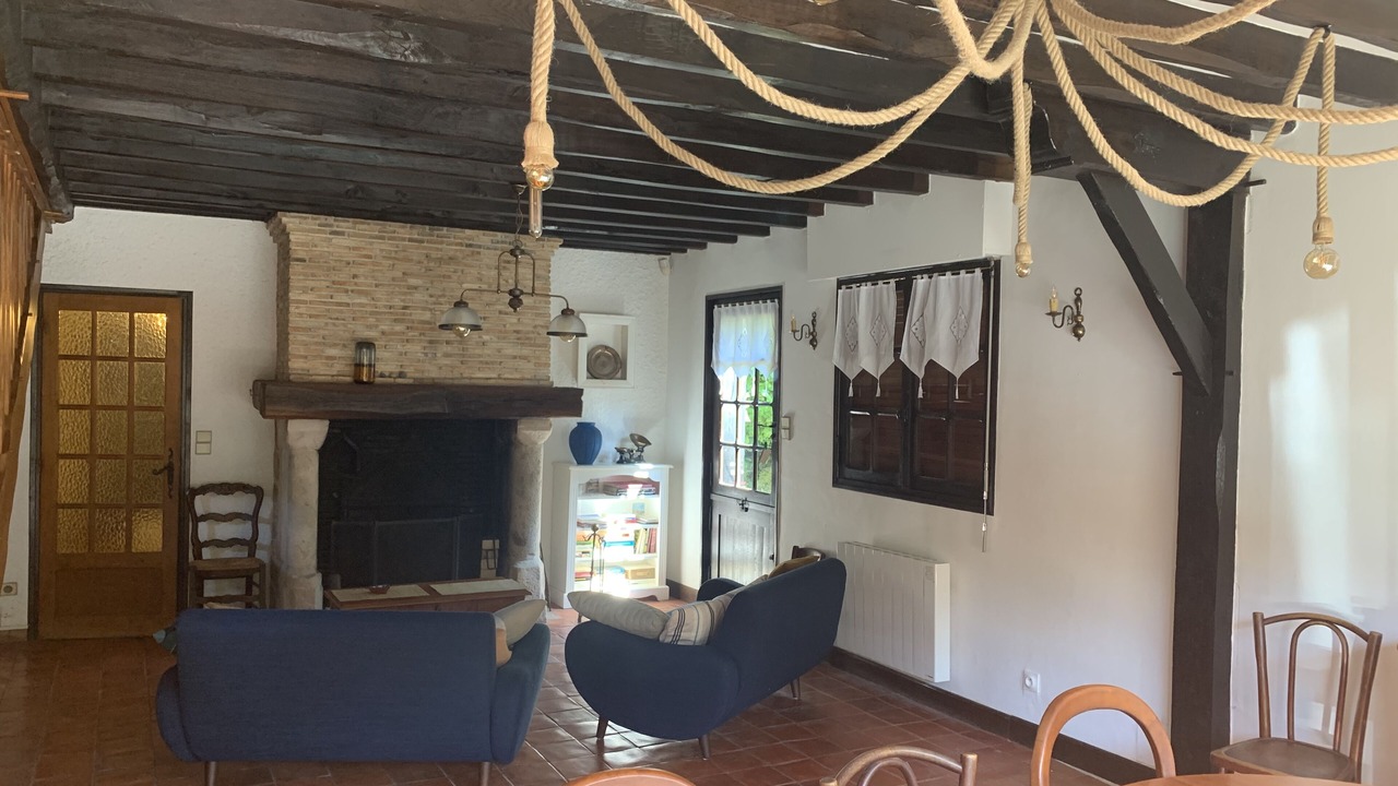 Photo of Others in Theuville-aux-Maillots