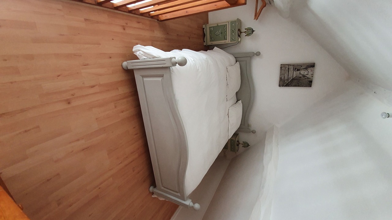 Photo of Bedroom in Nuits-Saint-Georges