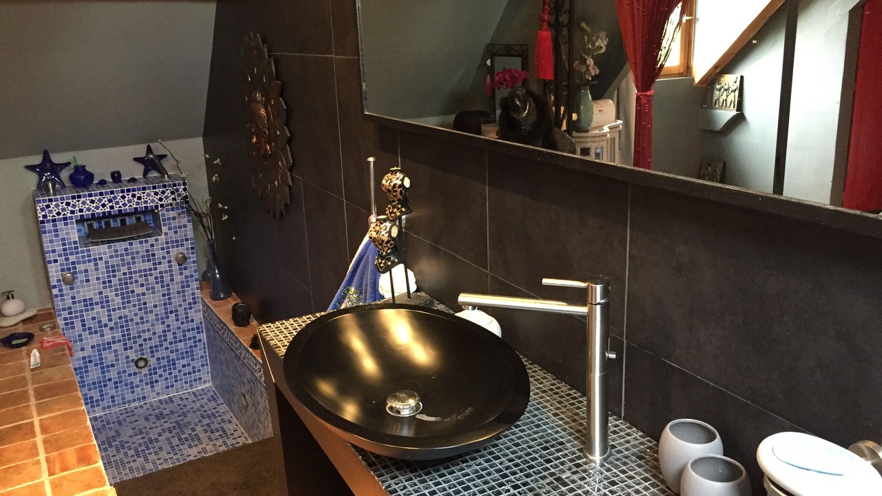 Photo of Bathroom in Mauchamps