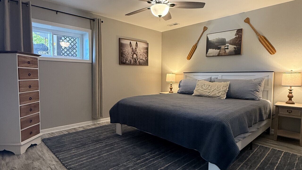 Photo of Bedroom in Sunrise Beach
