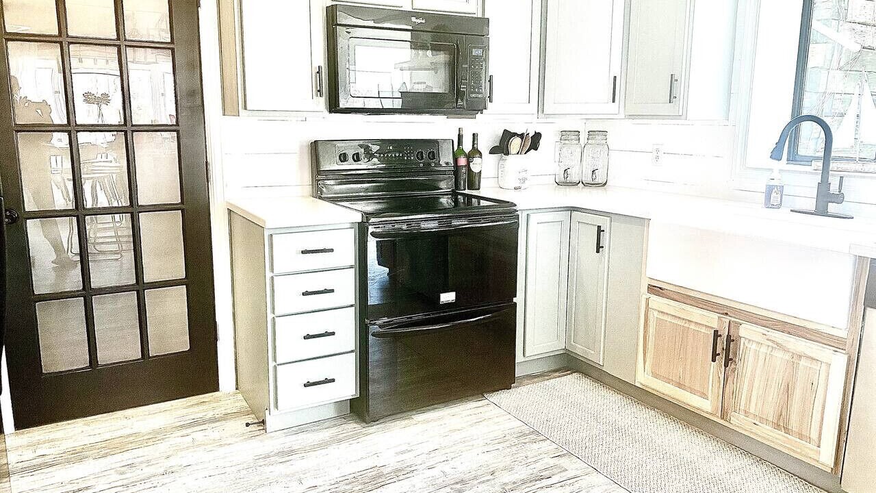 Photo of Kitchen in Sunrise Beach