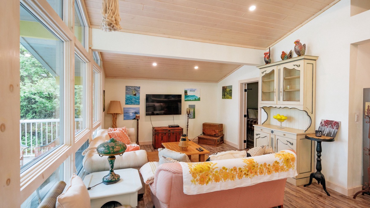 Photo of Livingroom in South Bruce Peninsula