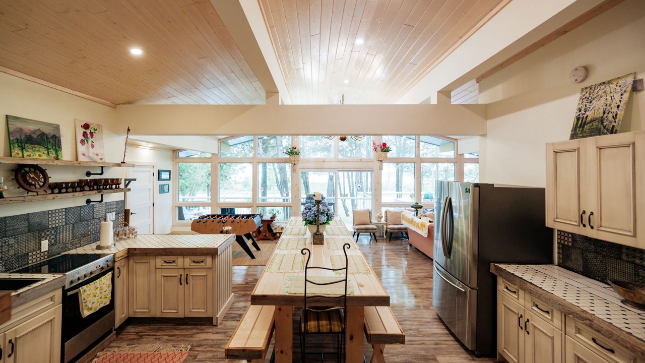 Photo of Kitchen in South Bruce Peninsula
