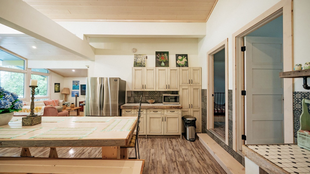 Photo of Kitchen in South Bruce Peninsula