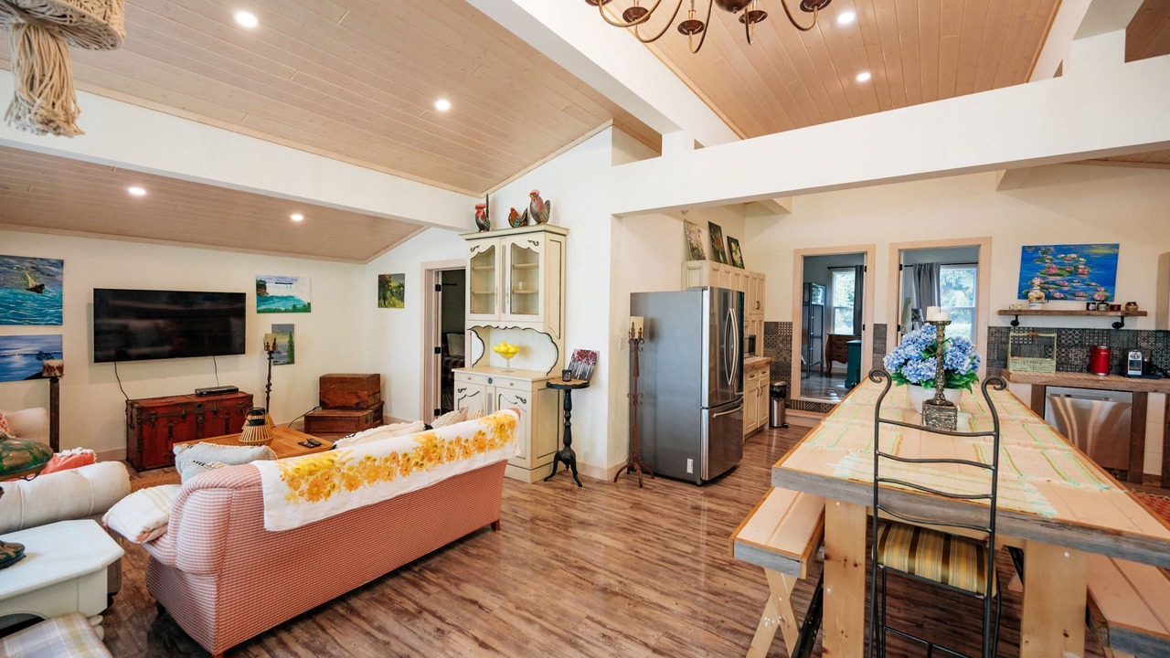 Photo of Livingroom in South Bruce Peninsula