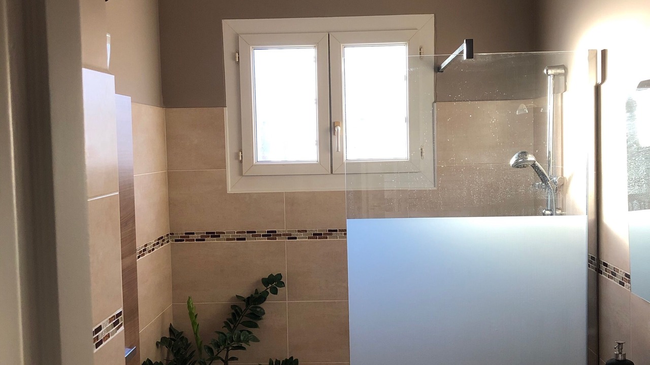 Photo of Bathroom in Saint-Andre-de-Sangonis