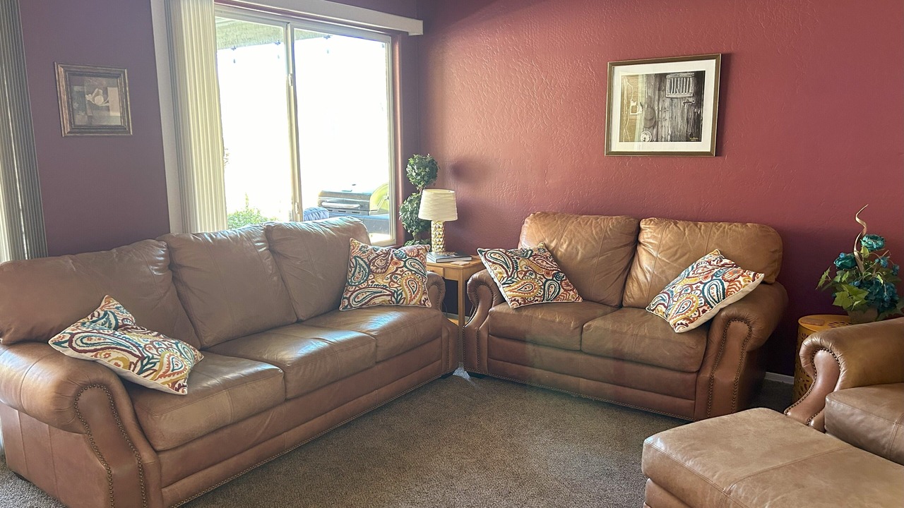 Photo of Livingroom in Centerra