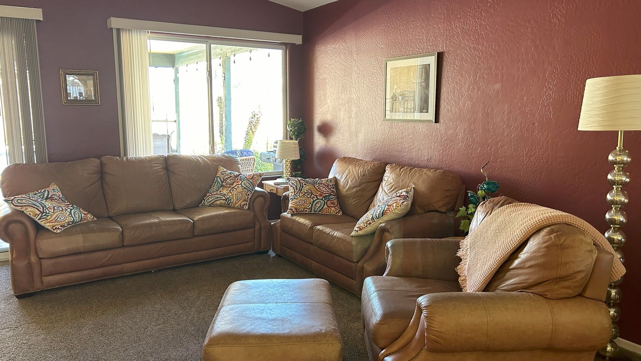 Photo of Livingroom in Centerra