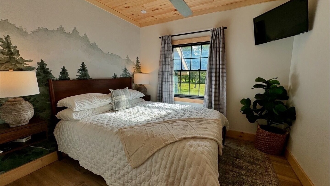 Photo of Bedroom in Town of Webb
