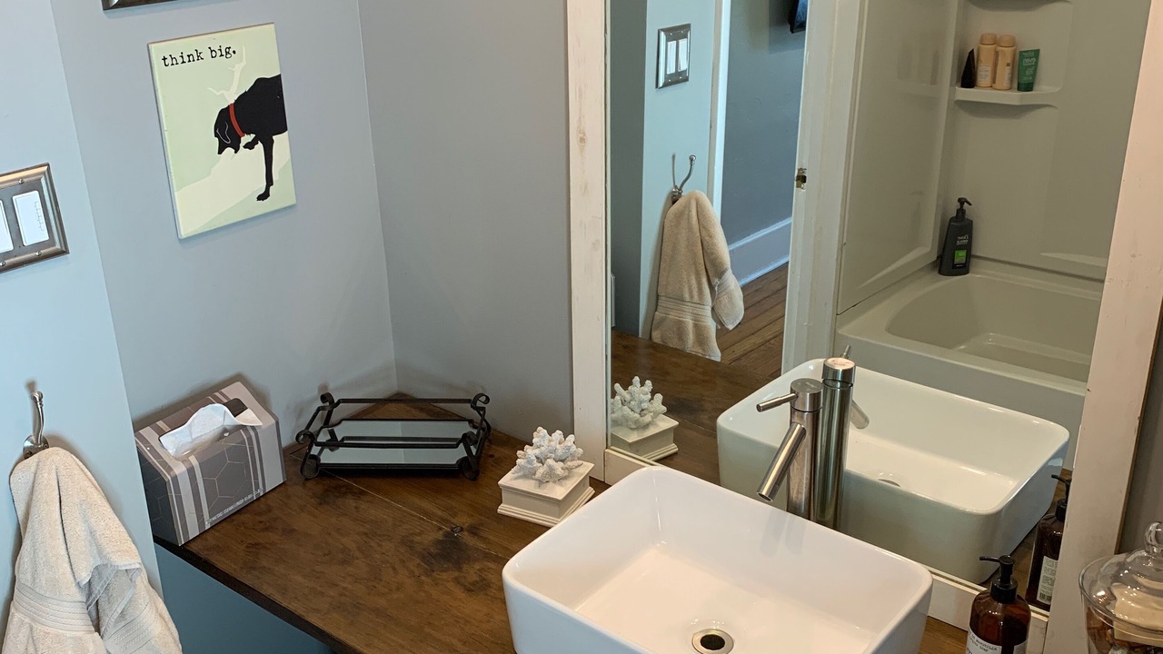 Photo of Bathroom in Albany