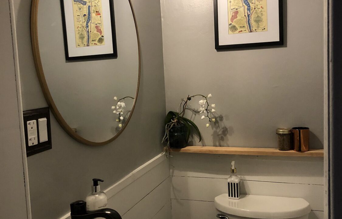 Photo of Bathroom in Albany