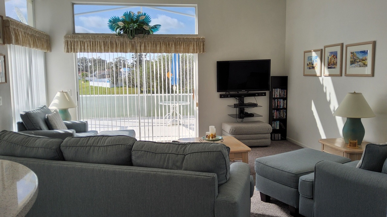Photo of Livingroom in Fairway Oaks