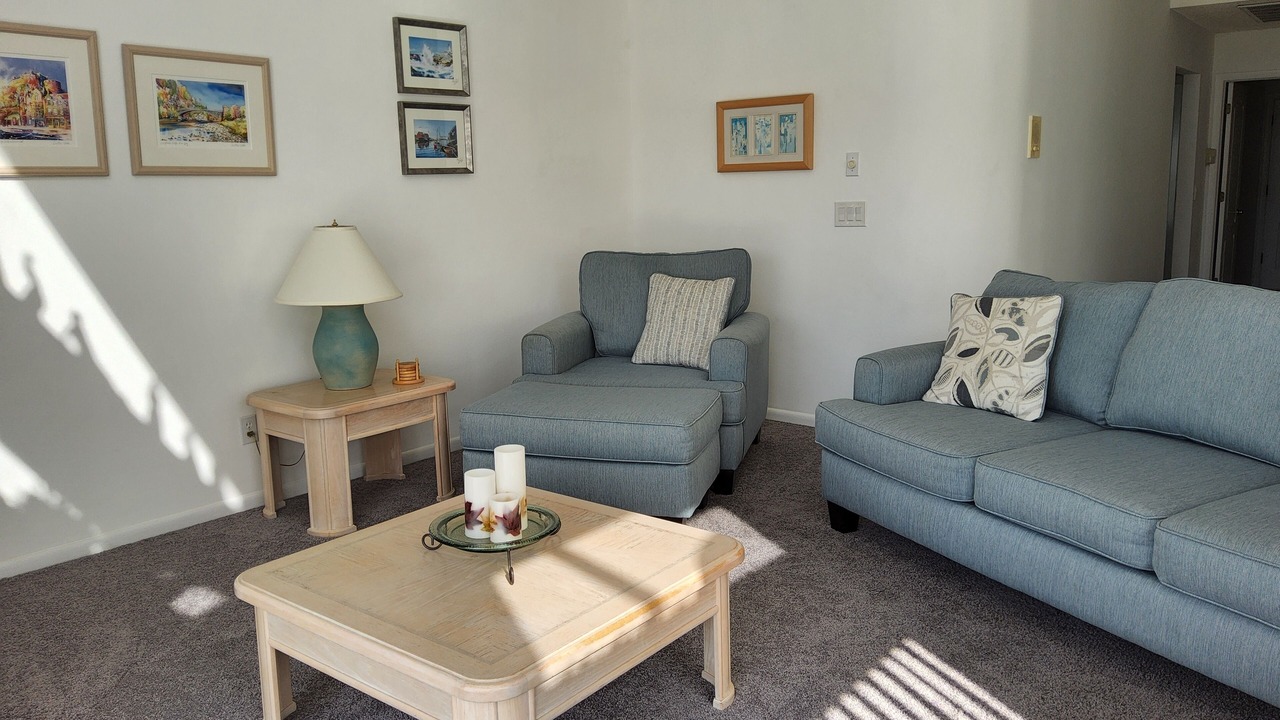 Photo of Livingroom in Fairway Oaks