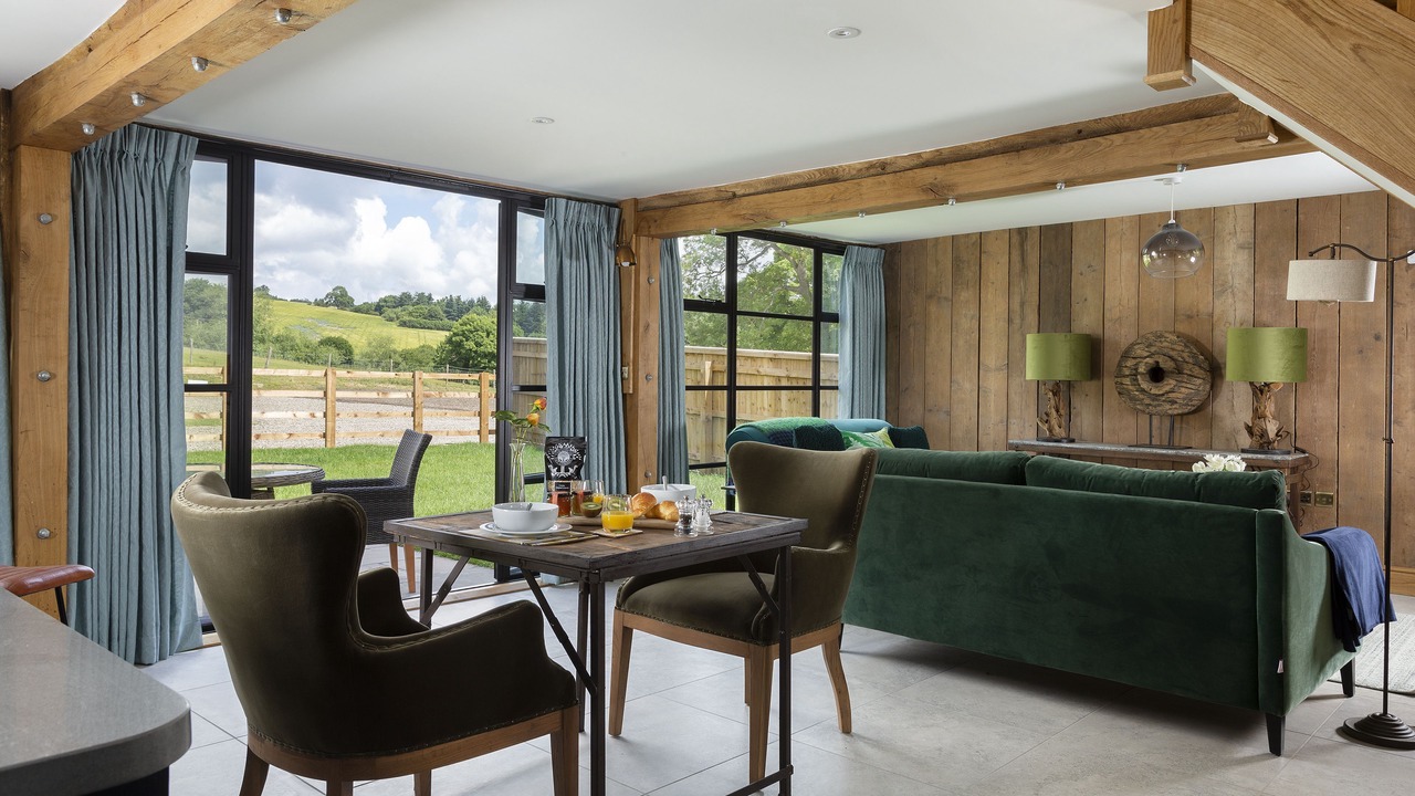 Photo of Others in Downton on the Rock