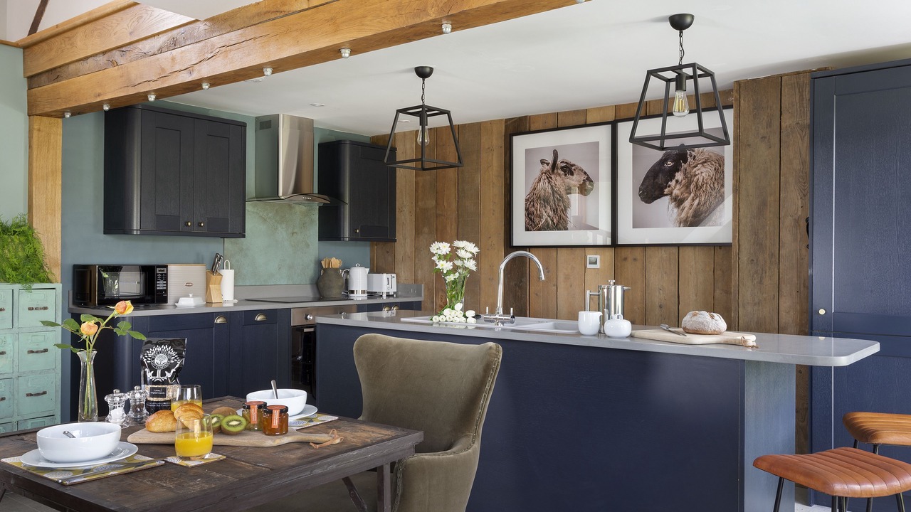 Photo of Others in Downton on the Rock