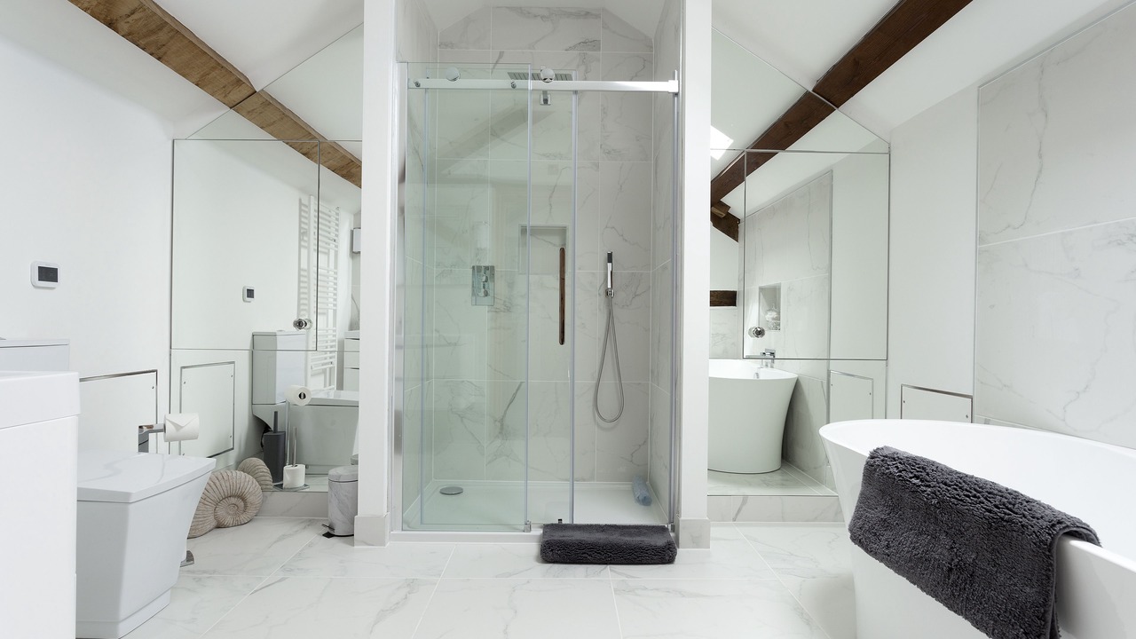 Photo of Bathroom in Downton on the Rock