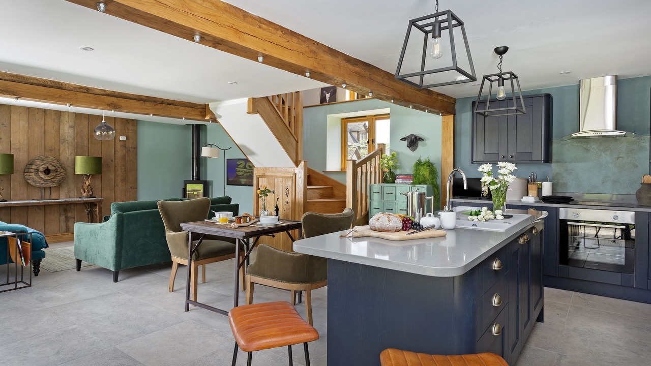 Photo of Others in Downton on the Rock