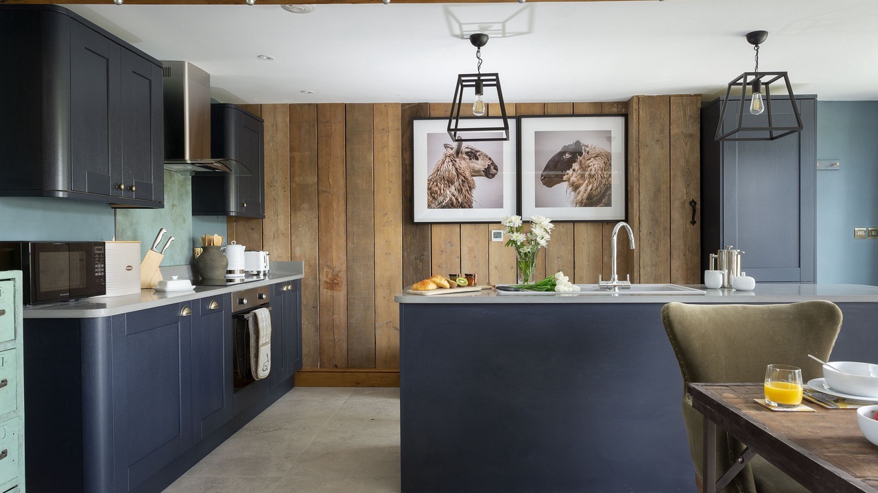 Photo of Others in Downton on the Rock