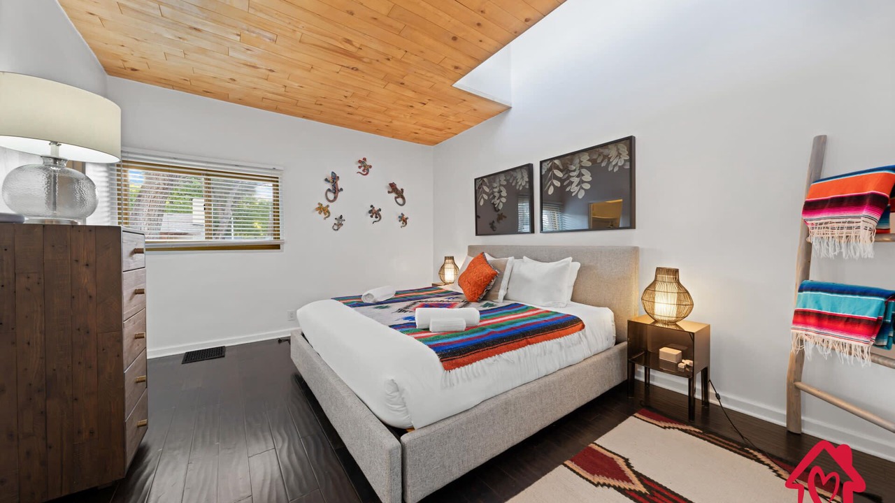 Photo of Bedroom in Albuquerque