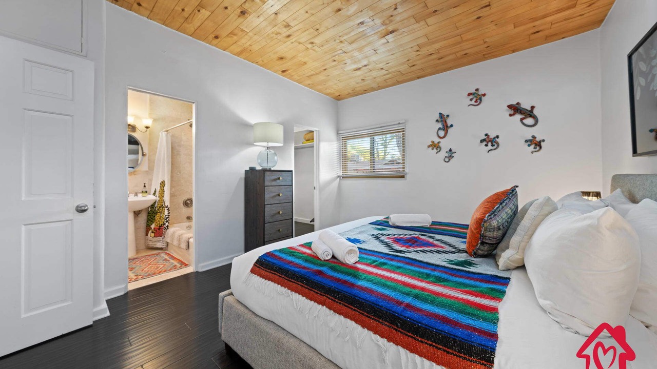 Photo of Bedroom in Albuquerque