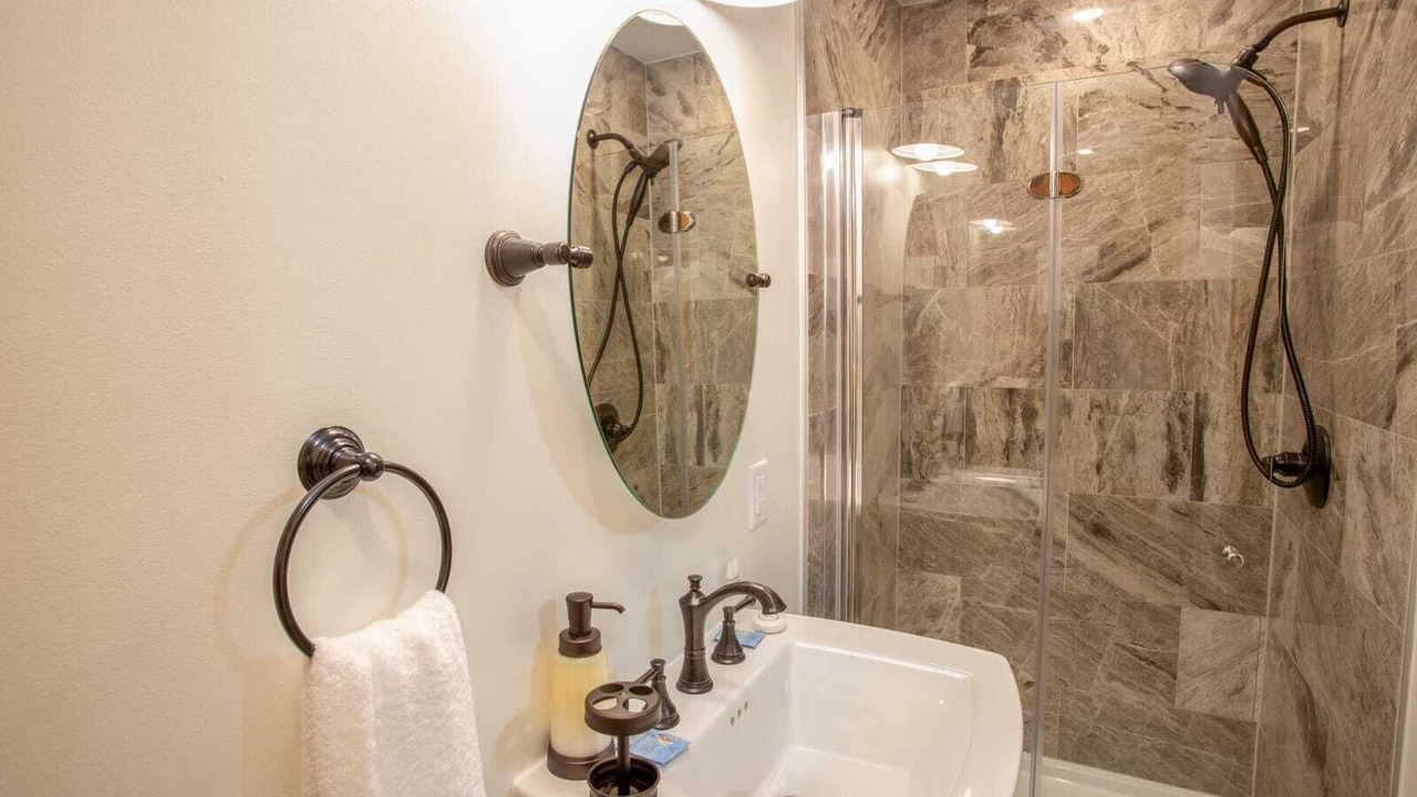 Photo of Bathroom in Todd