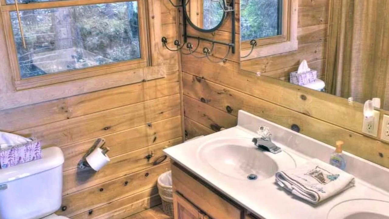 Photo of Bathroom in Morganton