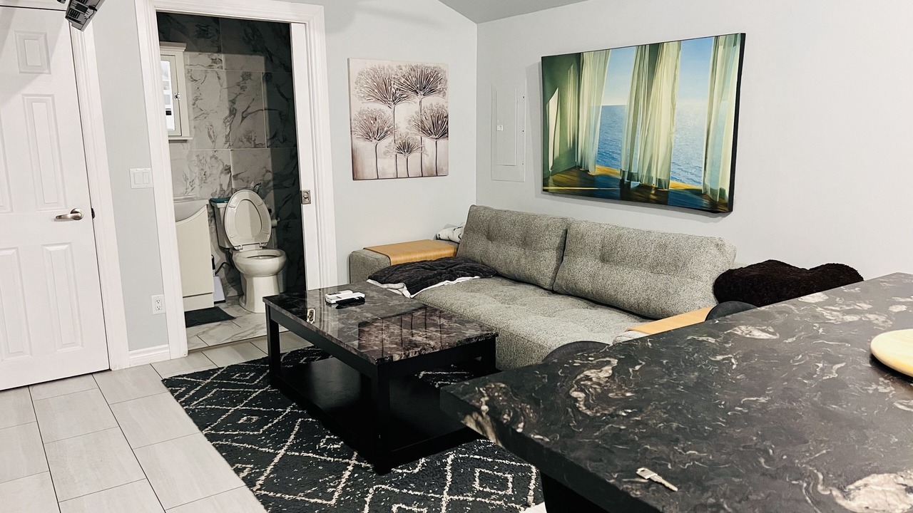 Photo of Livingroom in Campbellford