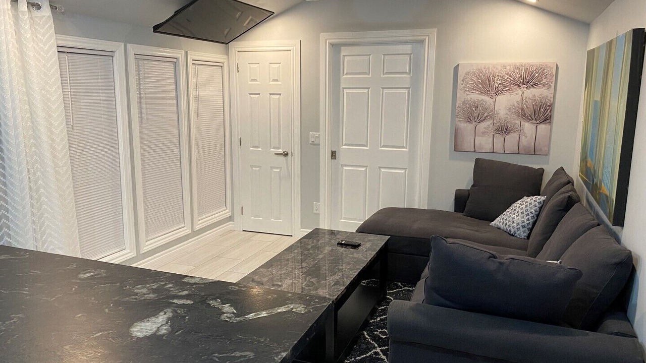 Photo of Livingroom in Campbellford