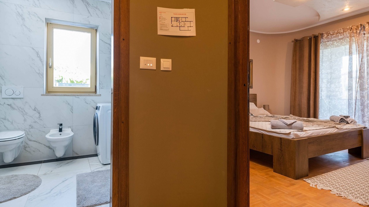 Photo of Bathroom in Gulici