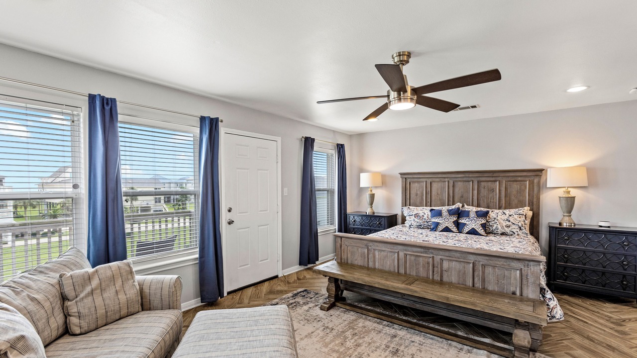 Photo of Bedroom in Pointe San Luis