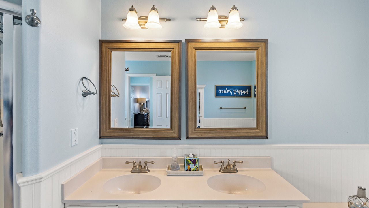 Photo of Bathroom in Pointe San Luis