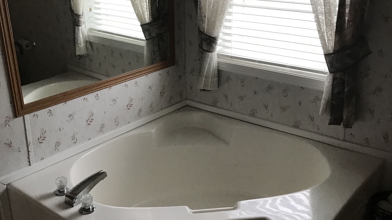 Photo of Bathroom in Monroe City