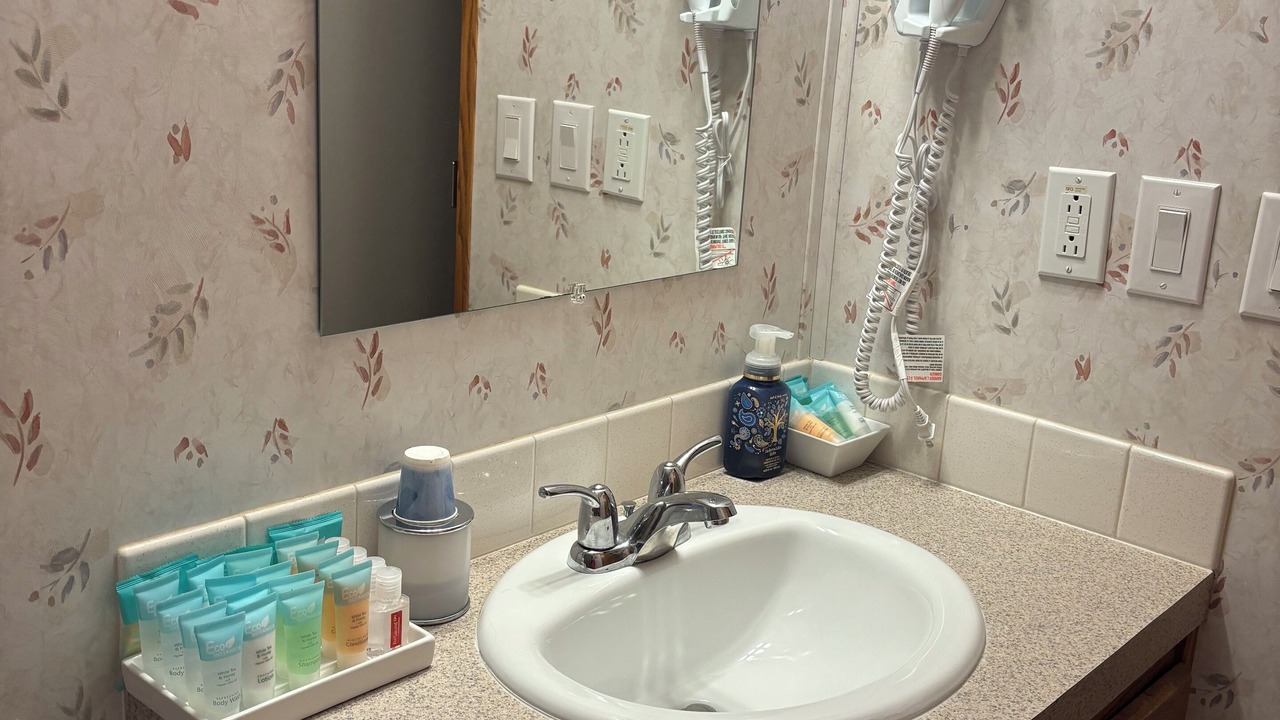 Photo of Bathroom in Monroe City