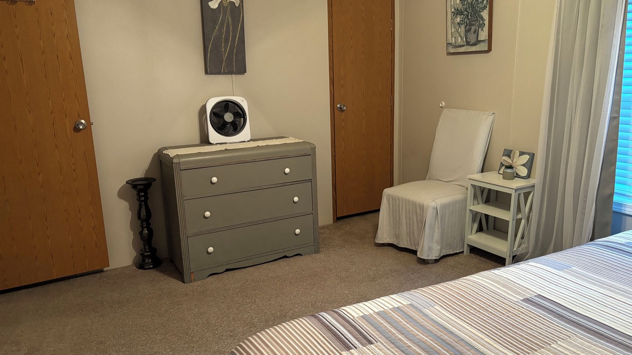 Photo of Bedroom in Monroe City