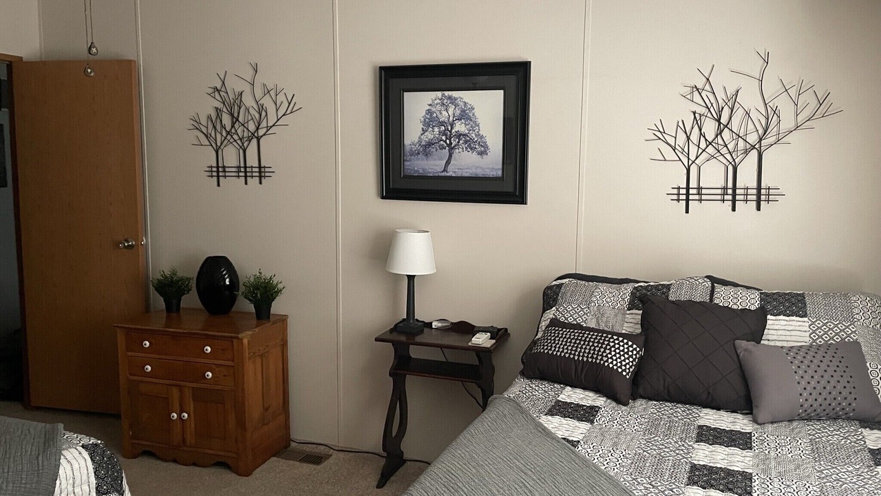 Photo of Bedroom in Monroe City