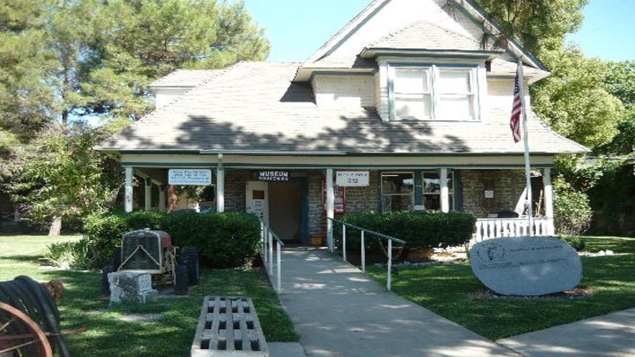 Photo of Others in Folsom