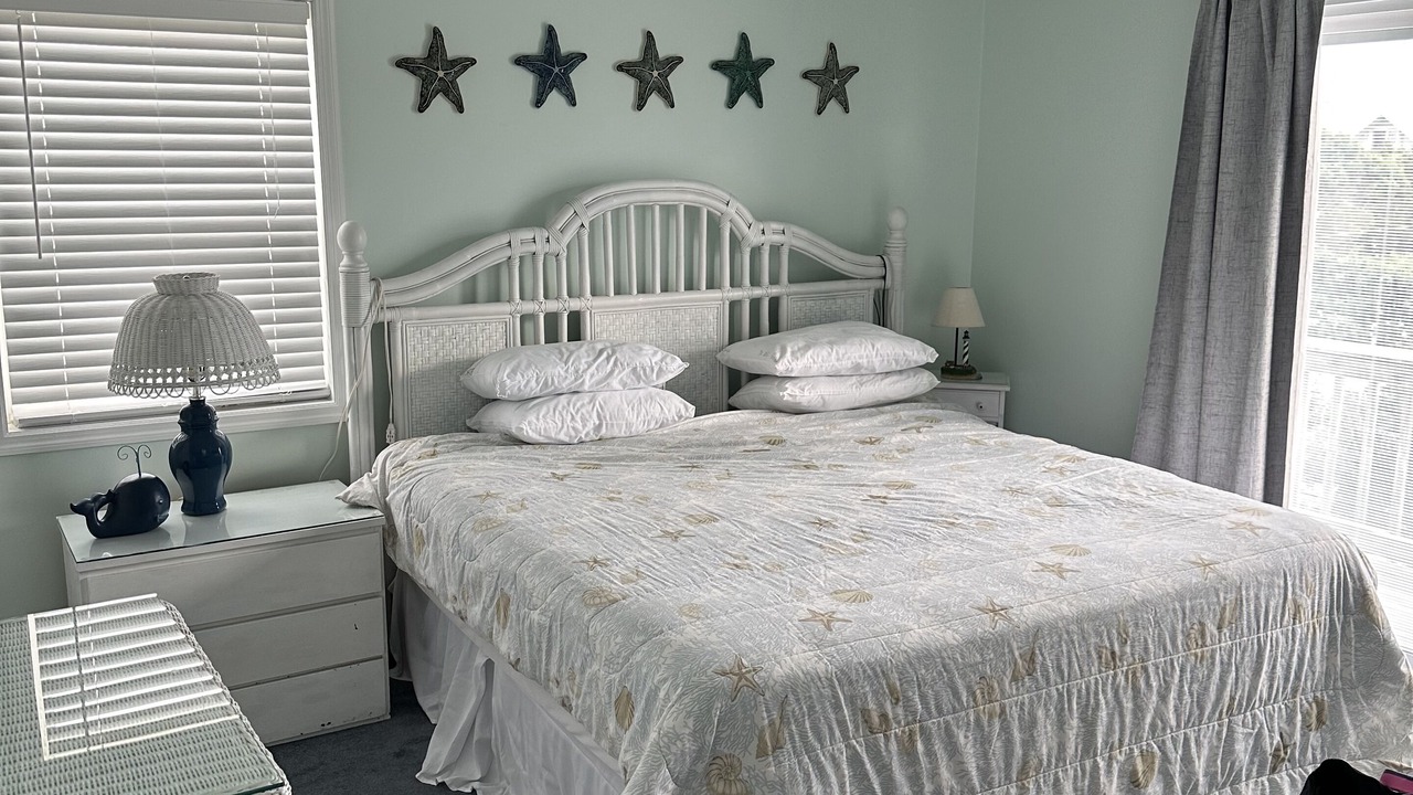 Photo of Bedroom in Emerald Isle