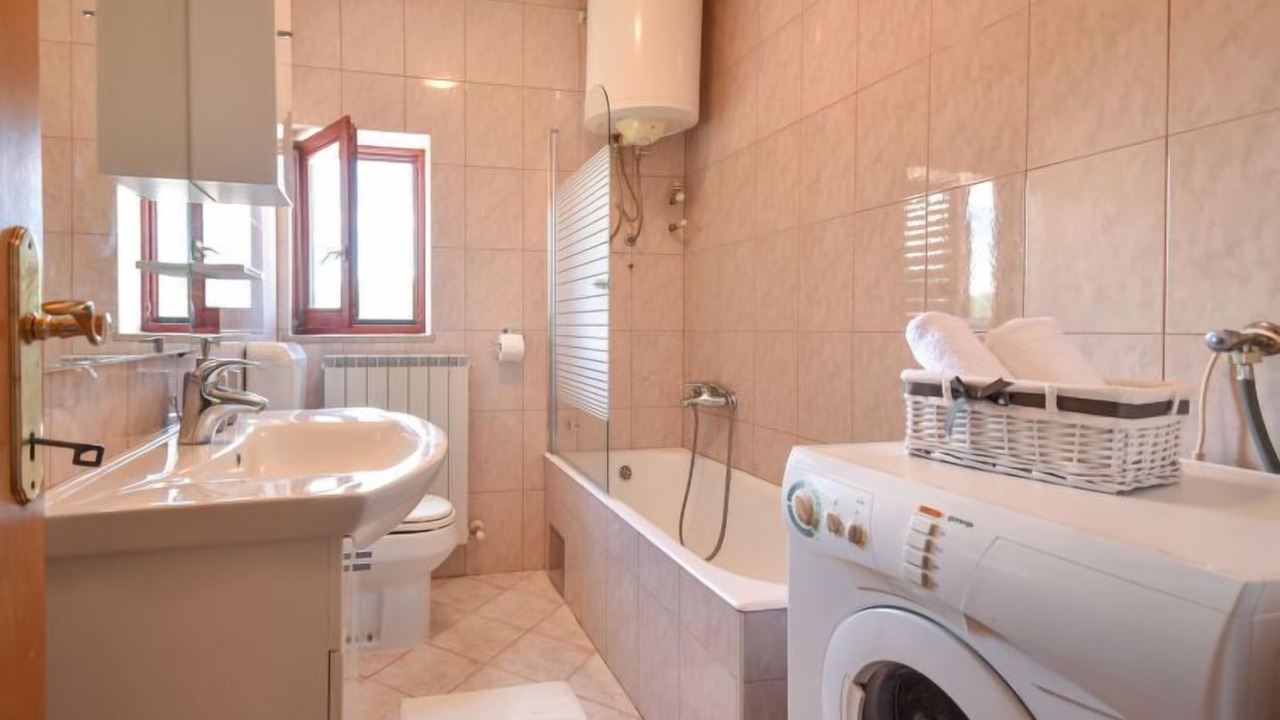 Photo of Bathroom in Buzet