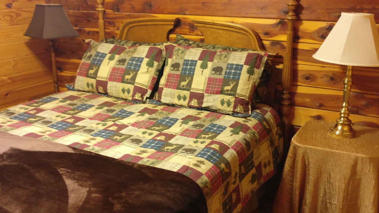 Photo of Bedroom in Mountain Pine