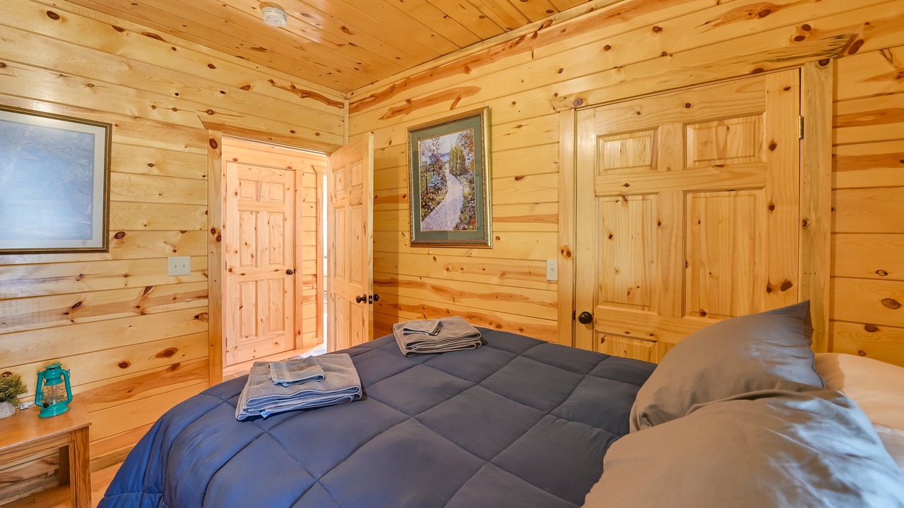 Photo of Bedroom in Beattyville