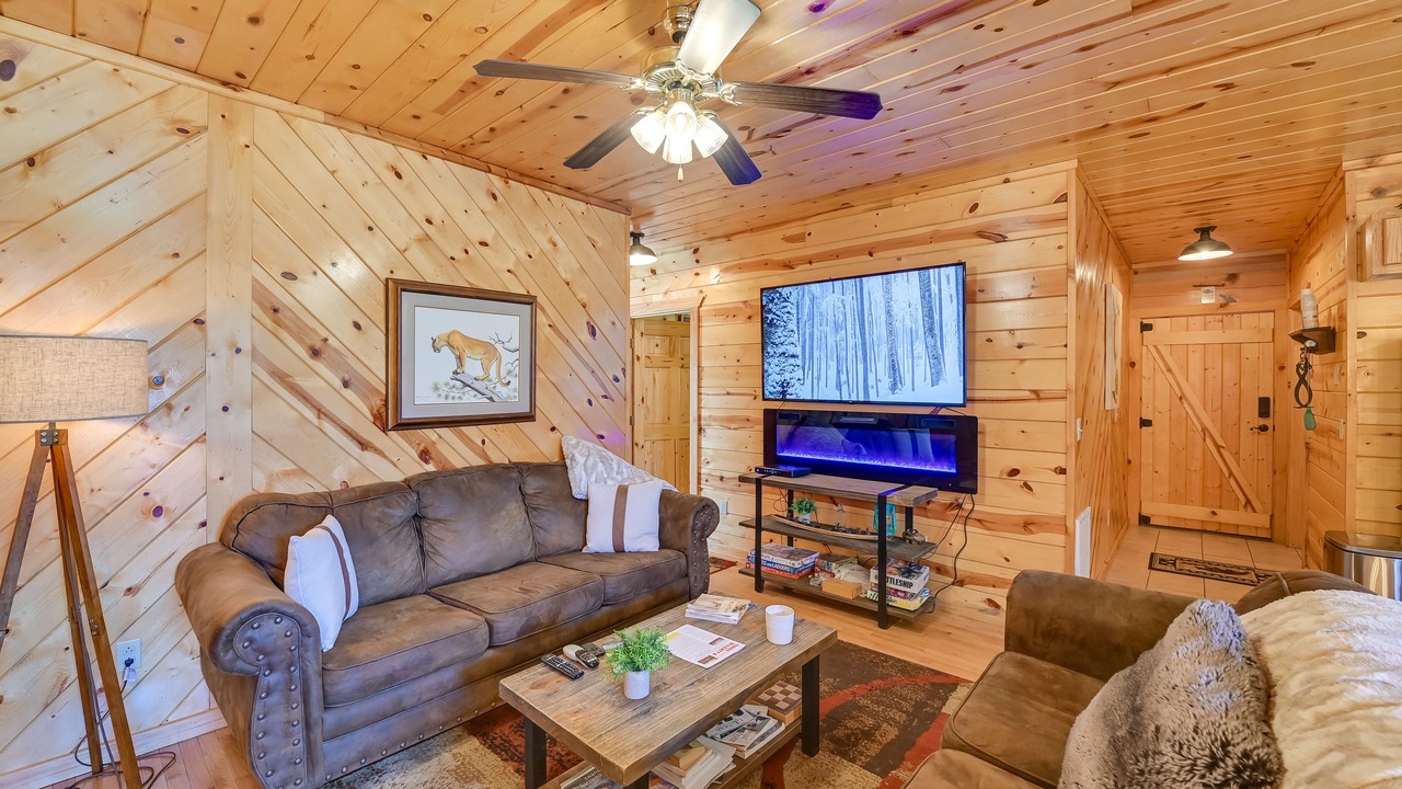Photo of Livingroom in Beattyville