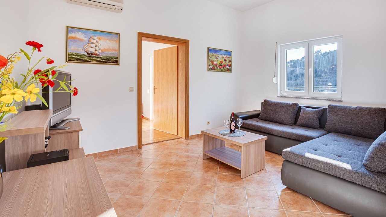 Photo of Livingroom in Krvavica