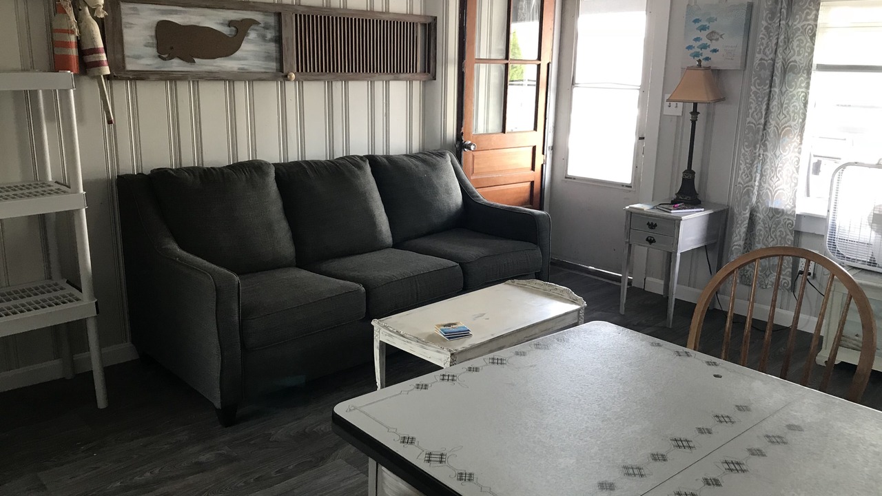 Photo of Livingroom in Hampton