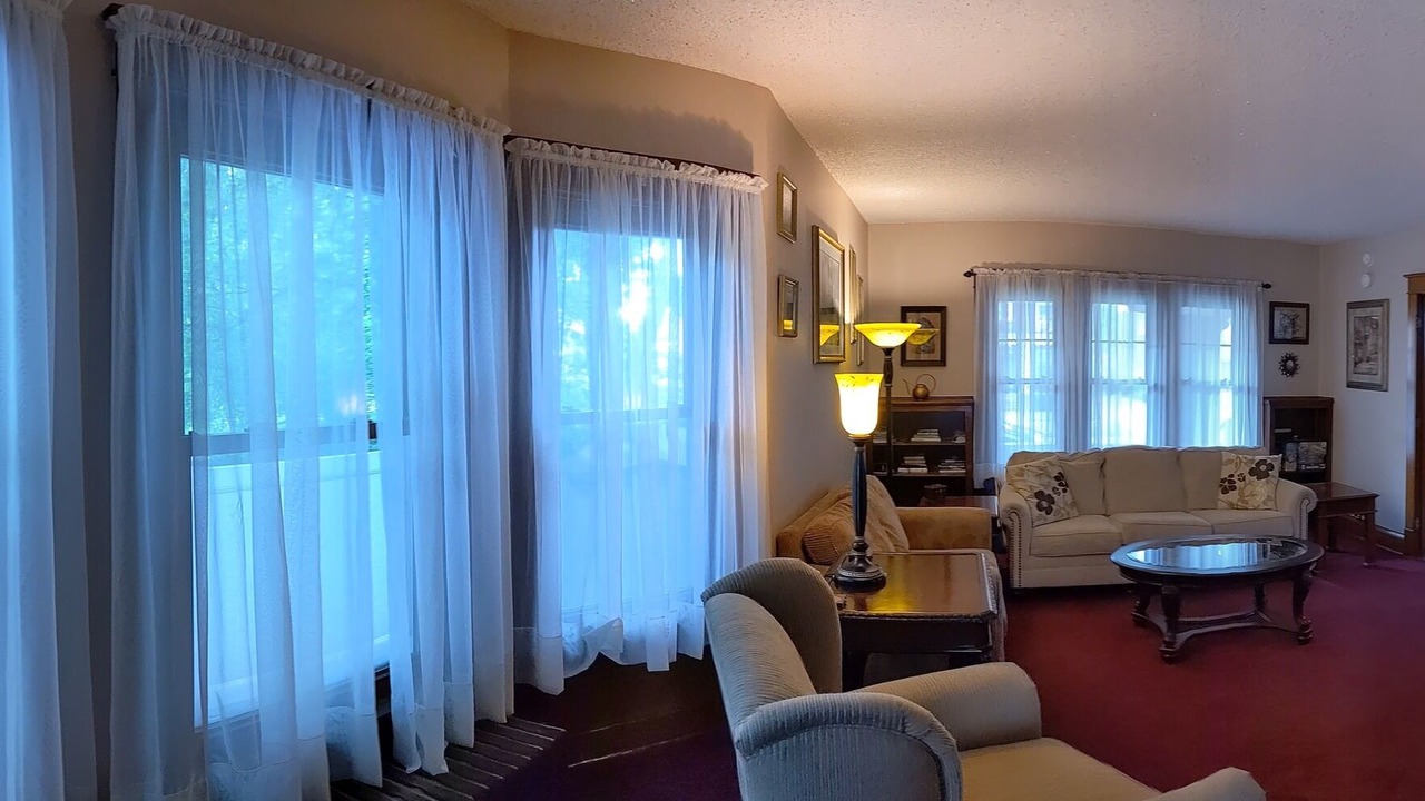 Photo of Bedroom in Downtown Niagara Falls