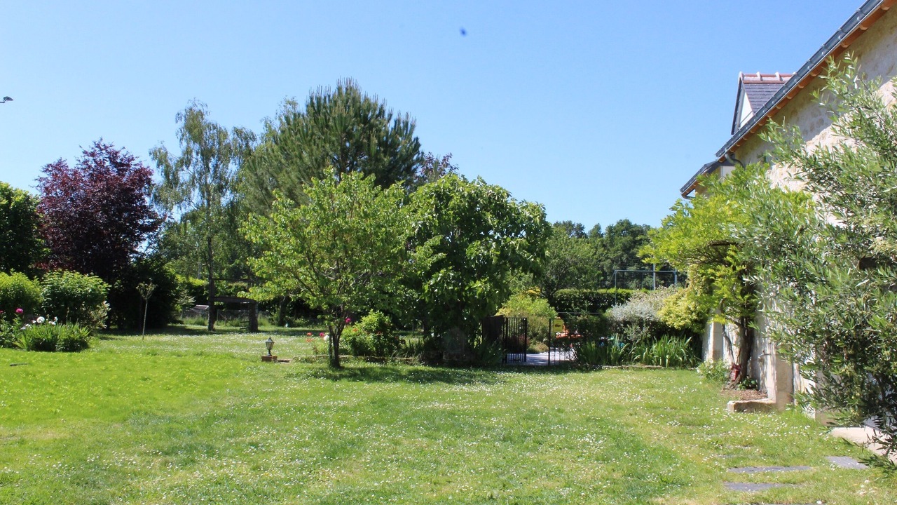 Photo of Outdoor in Sainte-Catherine-de-Fierbois