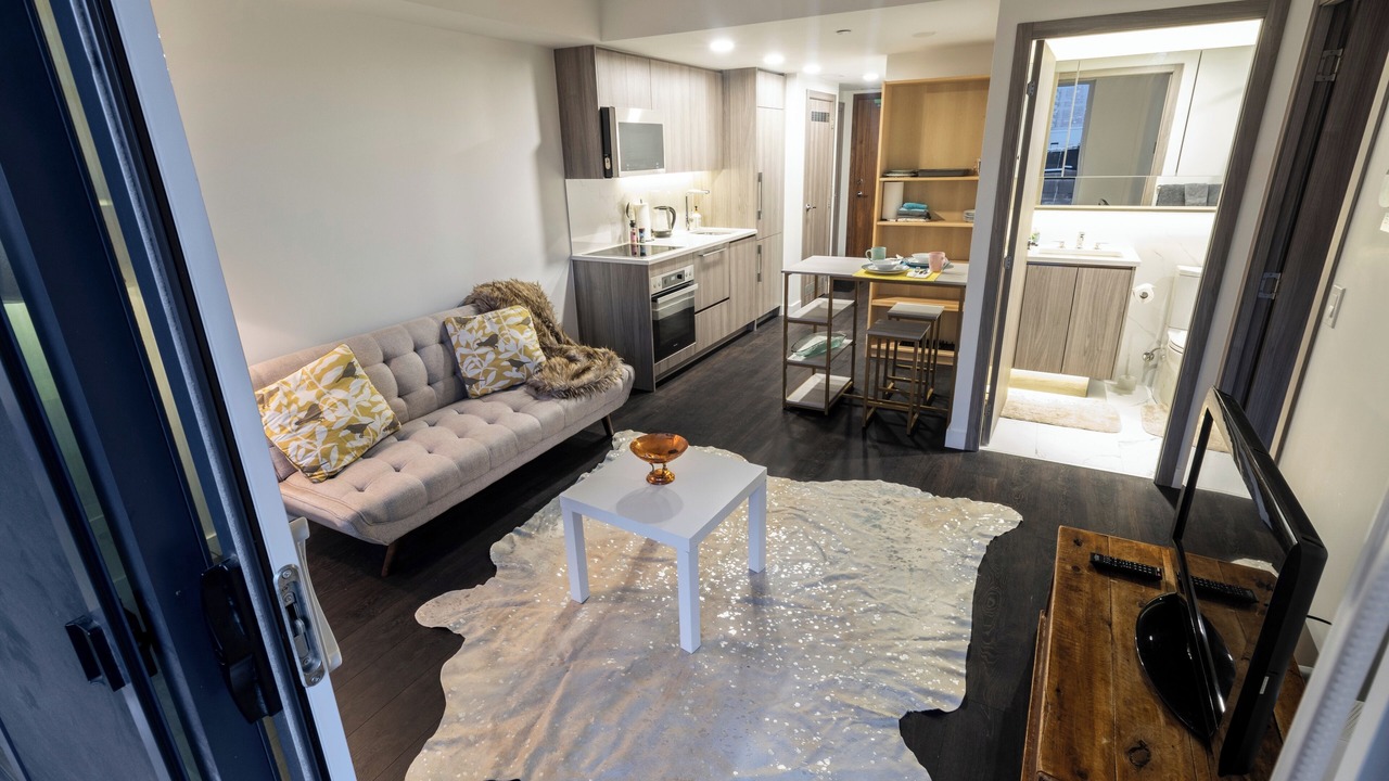Photo of Livingroom in Toronto Entertainment District