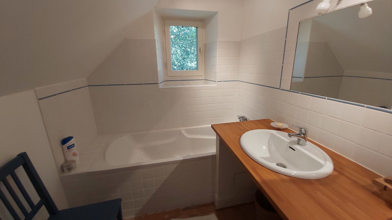 Photo of Bathroom in Verneuil-sur-Indre