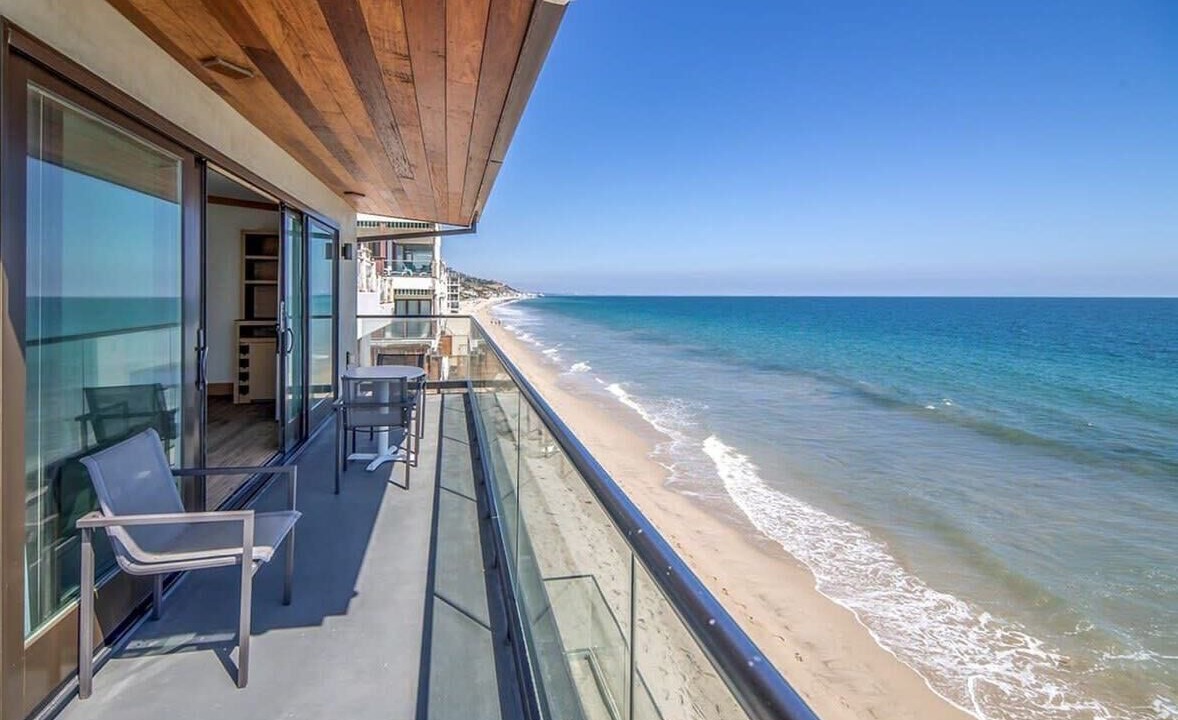 Photo of Patio Balcony in Eastern Malibu