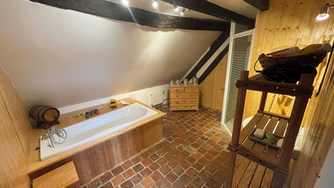 Photo of Bathroom in Happonvilliers